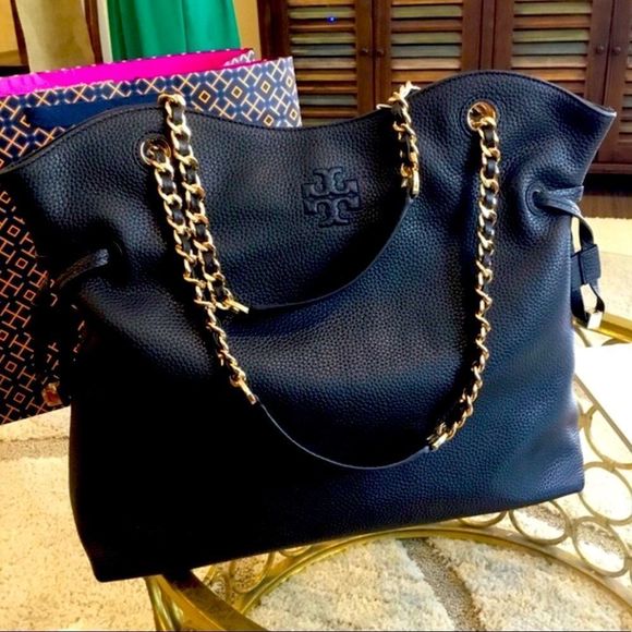Tory Burch Handbags - TORY BURCH THEA SLOUCHY LAPTOP TOTE SHOULDER BAG
